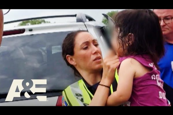 Toddler Rescued From Hot Car on 90-Degree Day | Customer Wars | A&E