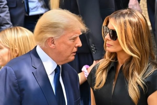 “This changes everything!” – Lip Reader Reveals What Trump Actually Said to Melania During Public Outburst